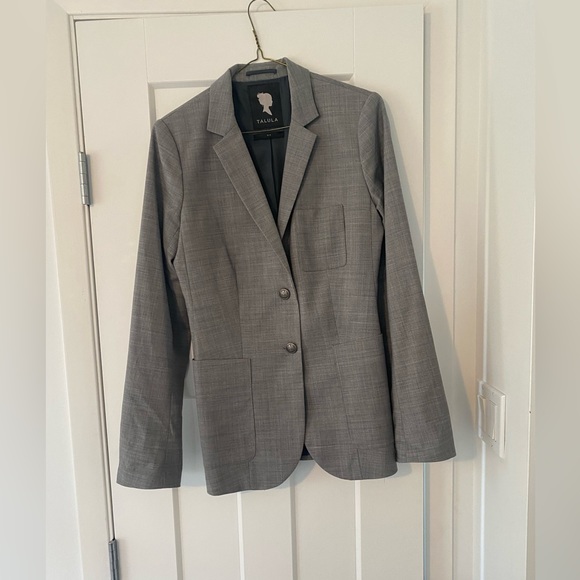 Aritzia Talula blazer size 6 - Picture 5 of 8
